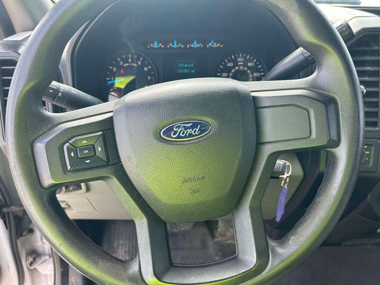 2016-ford-f150-image-13