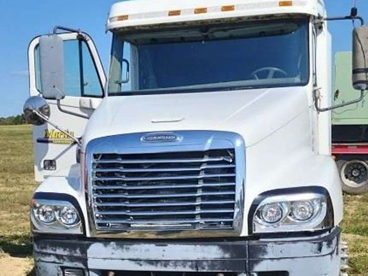 1997-freightliner-image-9