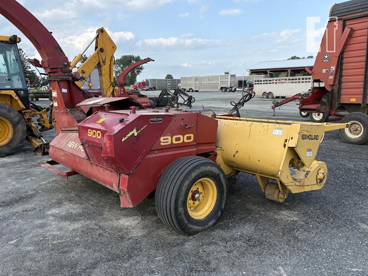 new-holland-900-image-4