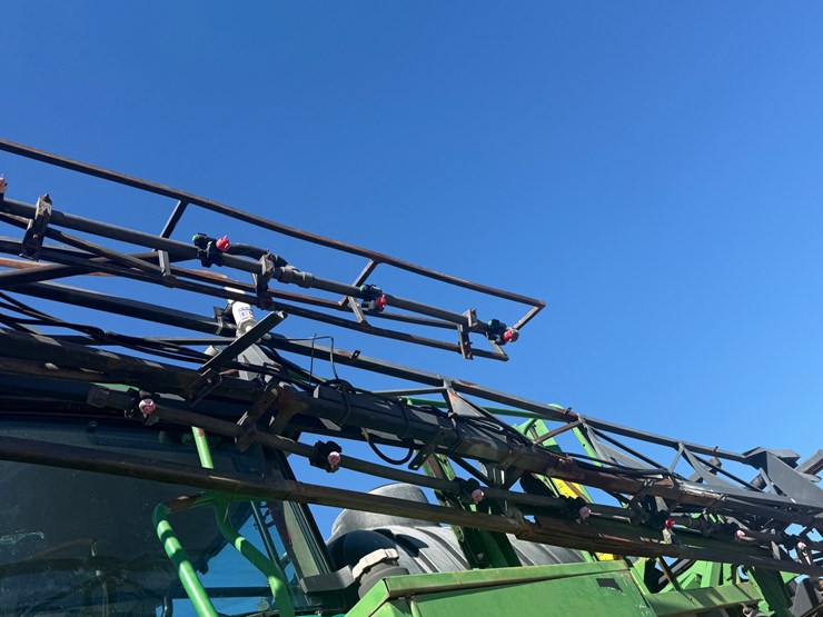 john-deere-4710-image-55