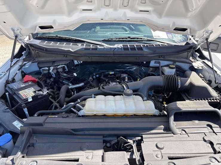 2023-ford-f150-image-10