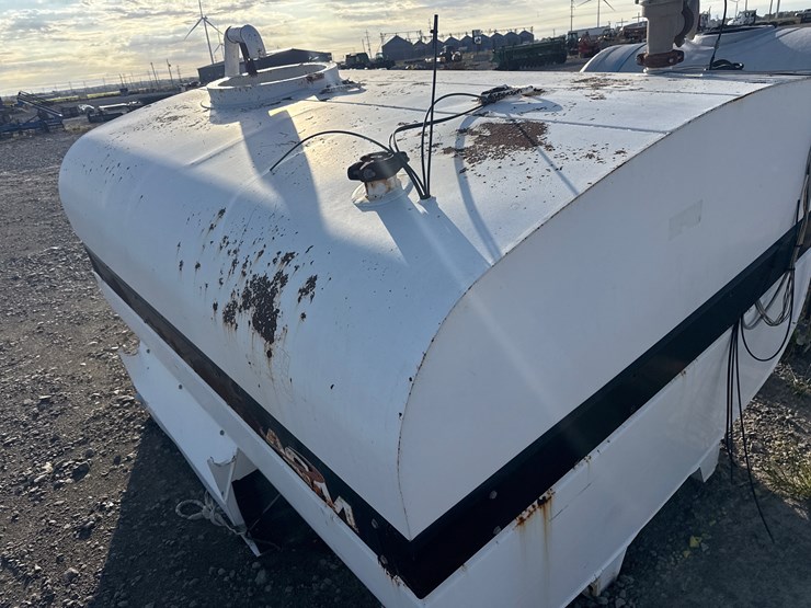 #5024-•-agm-agmc9l-~2000gal-water-tank-truck-bed-inv#-5024-image-11