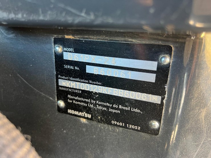 2016-komatsu-d61px-24-image-40