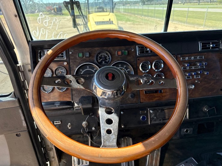 kenworth-t800-image-28