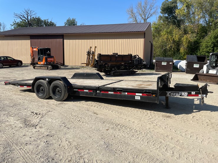 #1012-•-2022-corn-pro-tandem-axle-23'-tilt-deck-trailer,-(has-title)-image-4