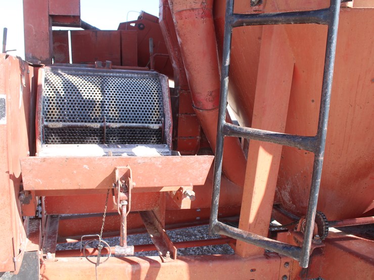 international-1250-image-6