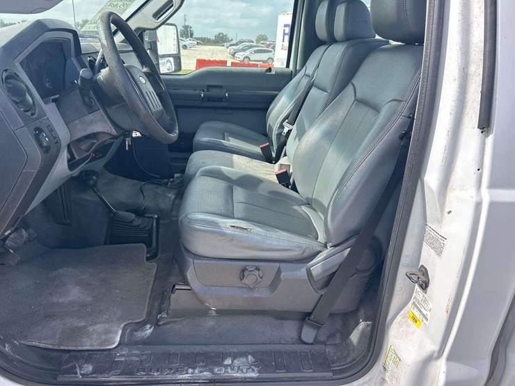 2015-ford-f350-image-14