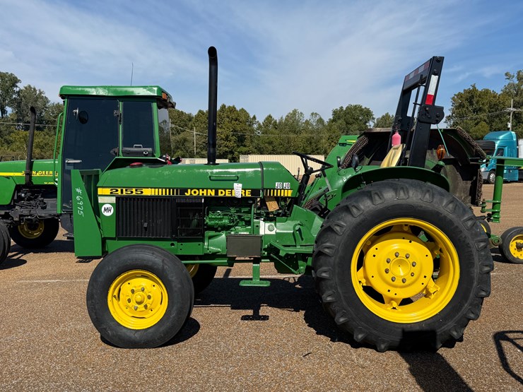 john-deere-2155-image-8