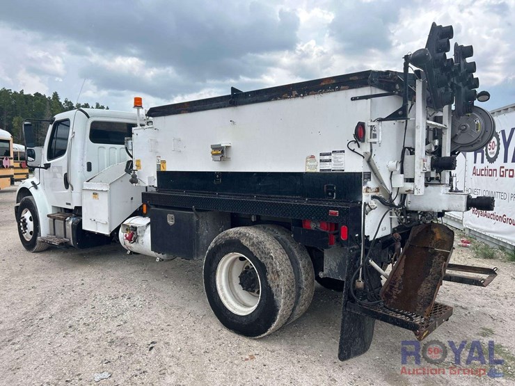 2012-freightliner-m2-106-asphalt-pothole-patcher-truck-image-44