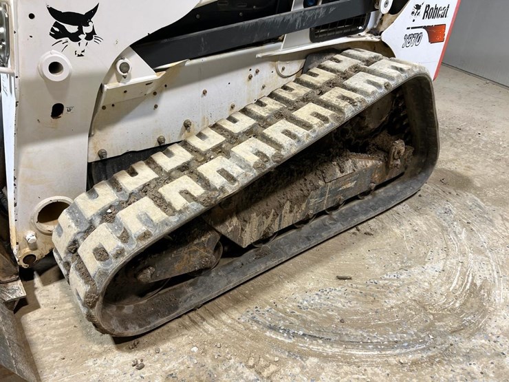 2018-bobcat-t870-image-12