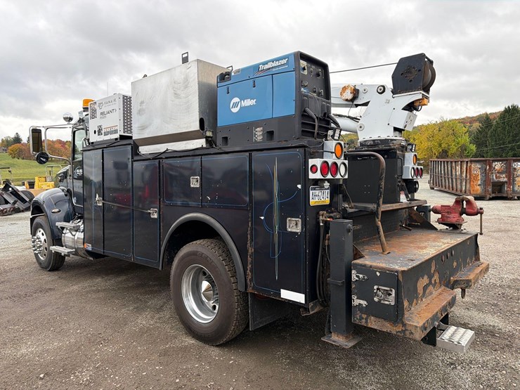 peterbilt-337-image-5