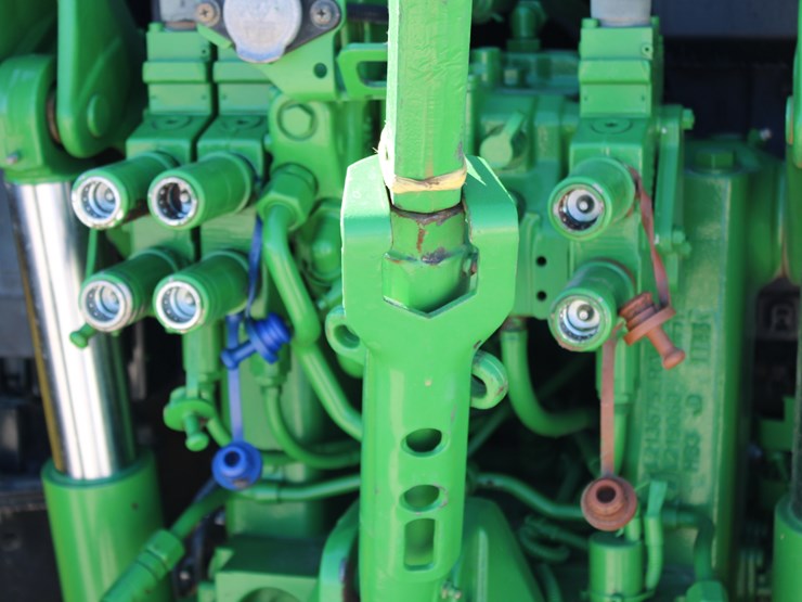 john-deere-6120m-image-25