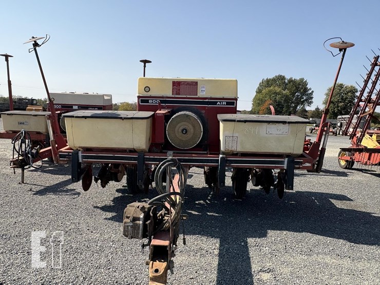 international-800-image-4