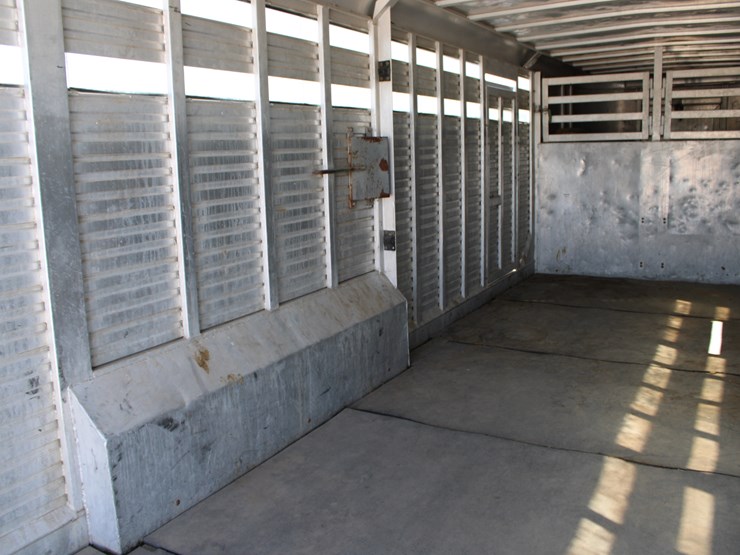 #2090-•-#2090--1988-sooner-aluminum-stock-trailer-image-10