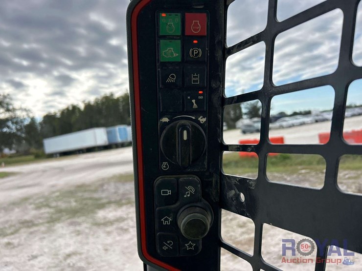 2023-bobcat-t66-image-13