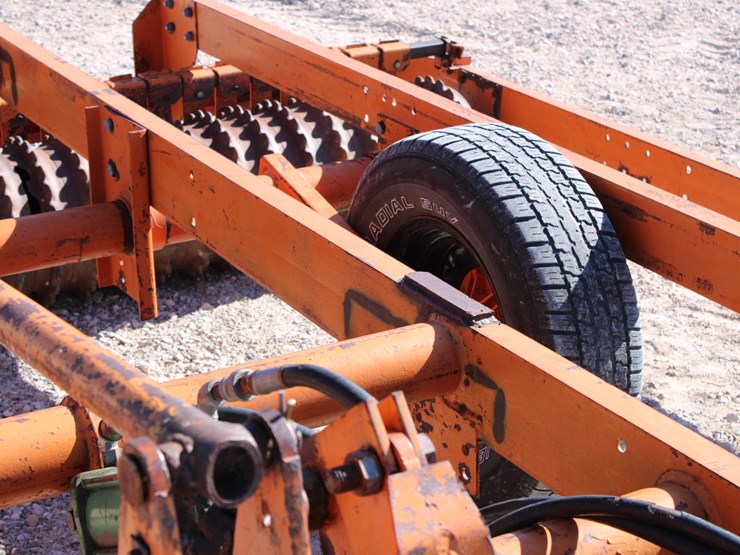 #2068-•-#2068--bearcat-seed-bed-maker-/-roller-packer-12-ft-image-18