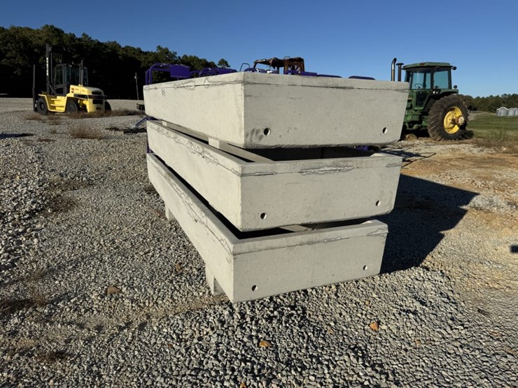 #13017-•-(3)-10'-x-3'-concrete-feed-troughs-image-3