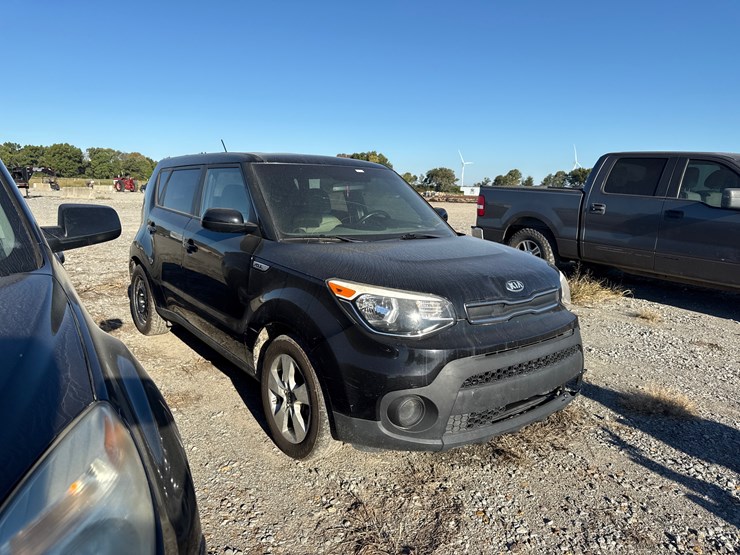 #27163-•-2017-kia-soul-suv-vin:-kndjn2a2xh7430848-inv#-27163-image-2