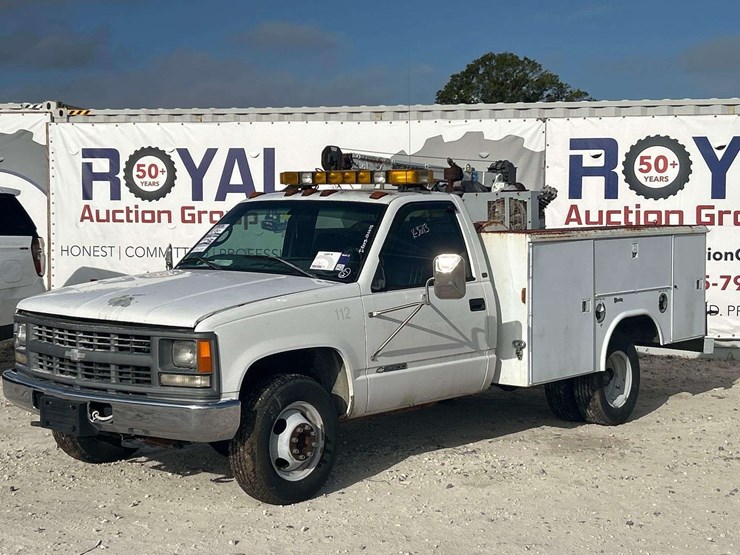 1997-chevrolet-c3500-auto-crane-service-truck-image-1
