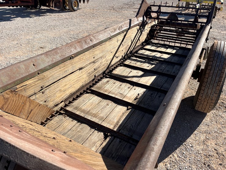 #t15024-•-john-deere-manure-spreader-image-2