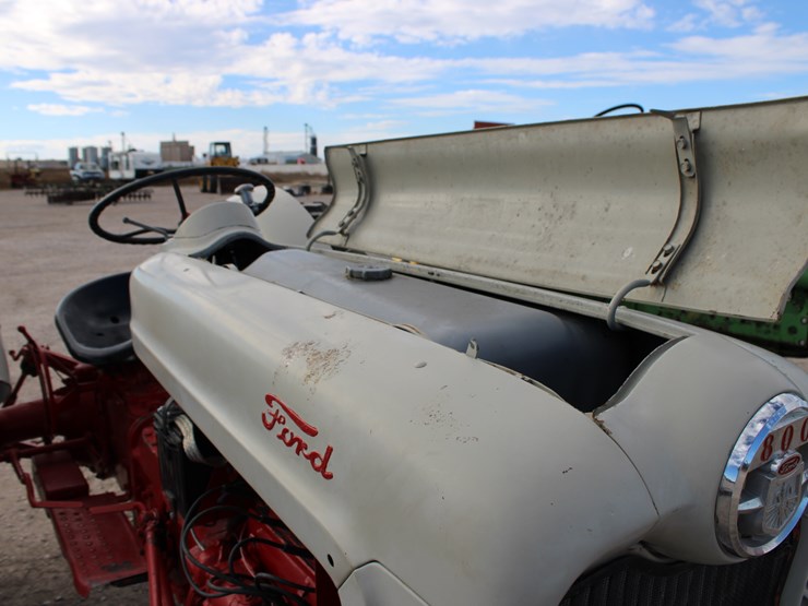 1957-ford-850-image-31