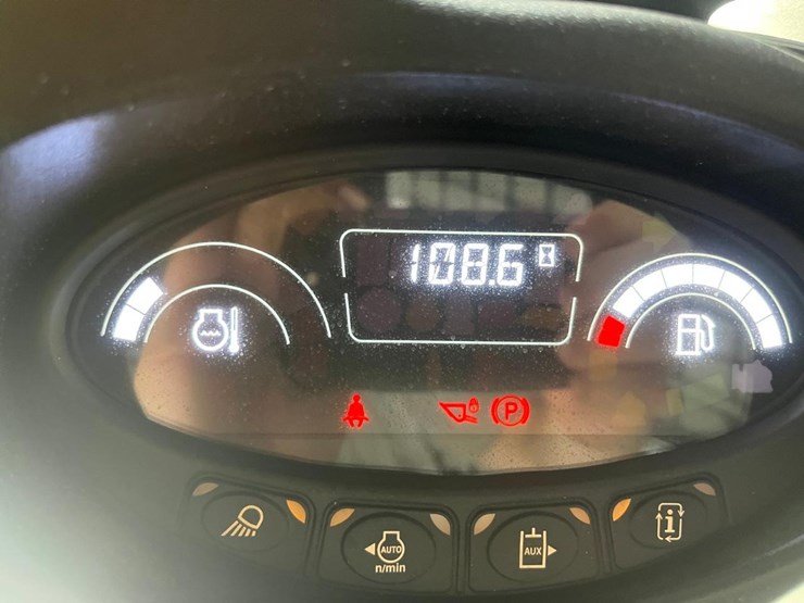 2023-bobcat-s650-image-18