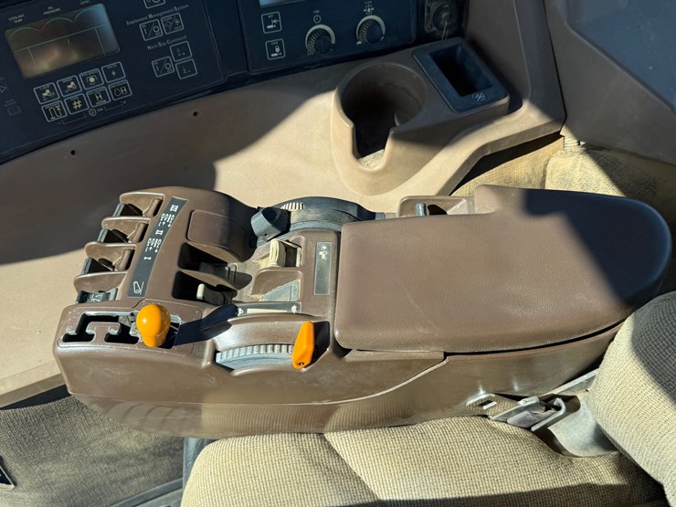 john-deere-8420-image-46