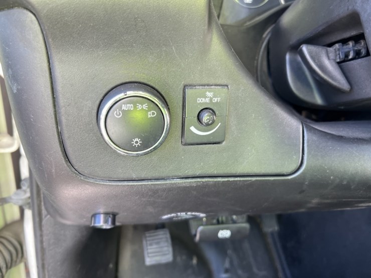 2014-chevrolet-express-paratransit-bus-image-25