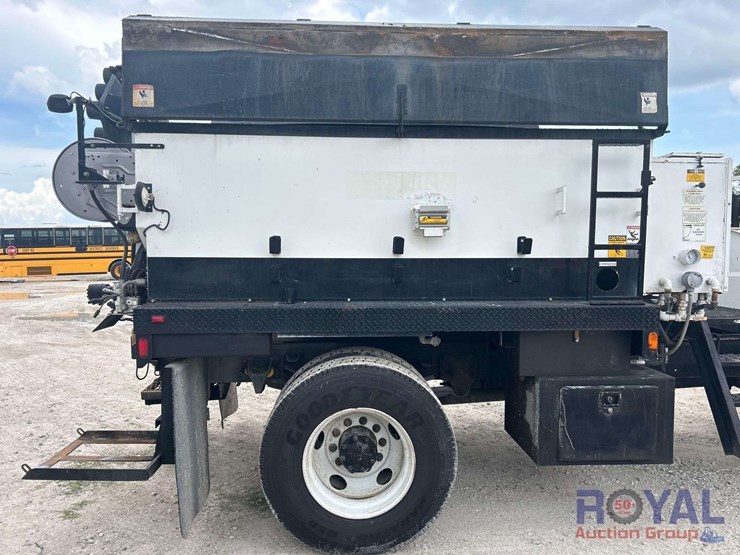 2012-freightliner-m2-106-asphalt-pothole-patcher-truck-image-23