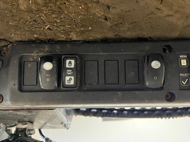 john-deere-317-image-18