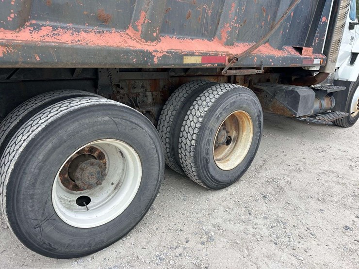 2003-international-7400-image-22