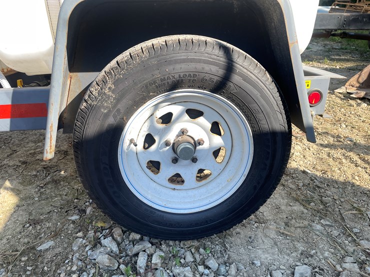 #1039-•-single-axle-water-pump-trailer-image-12