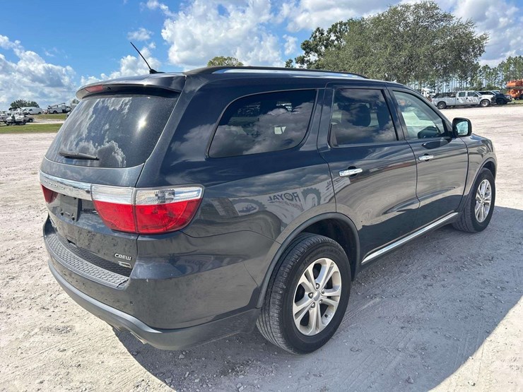 2013-dodge-durango-image-3