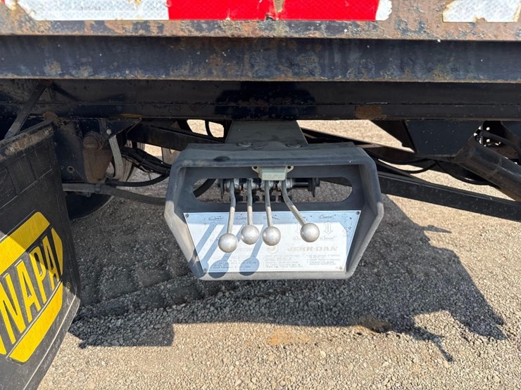 kenworth-rollback-tow-truck-image-19