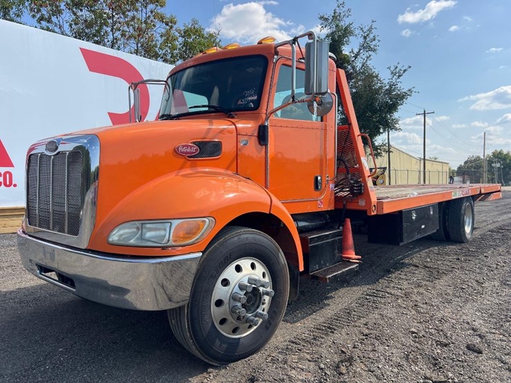 2016-peterbilt-pb337-flatbed-truck-image-8