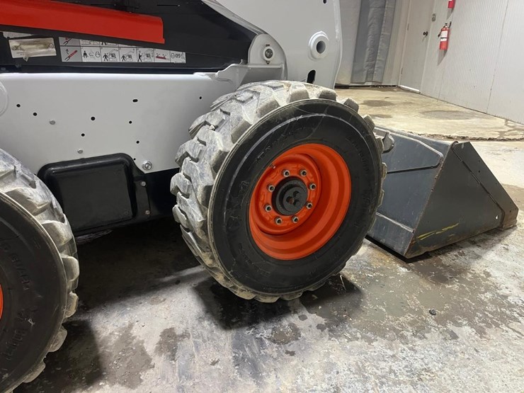 2023-bobcat-s650-image-15