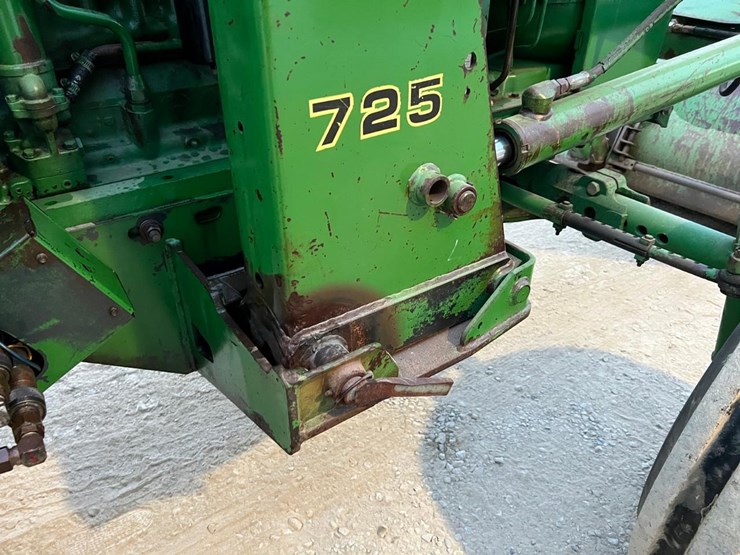 john-deere-725-image-14