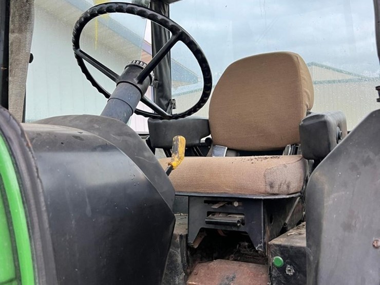 john-deere-4040-image-18