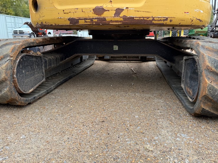 caterpillar-305e2-cr-image-25