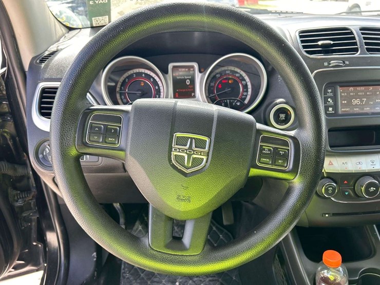 2015-dodge-journey-image-13