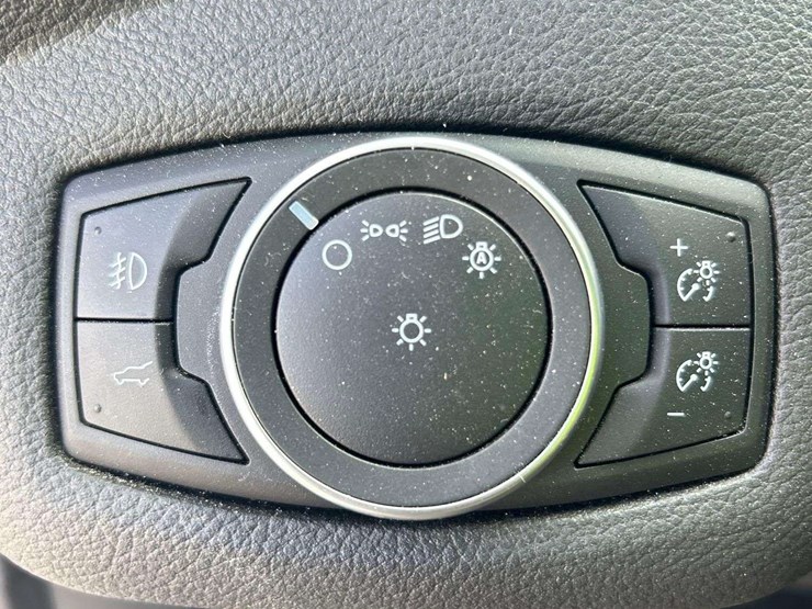 2018-ford-escape-se-image-15