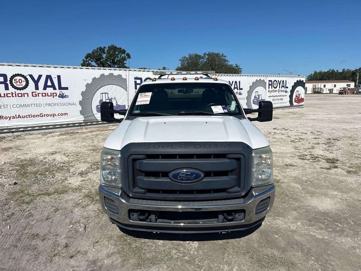 2015-ford-f350-image-25