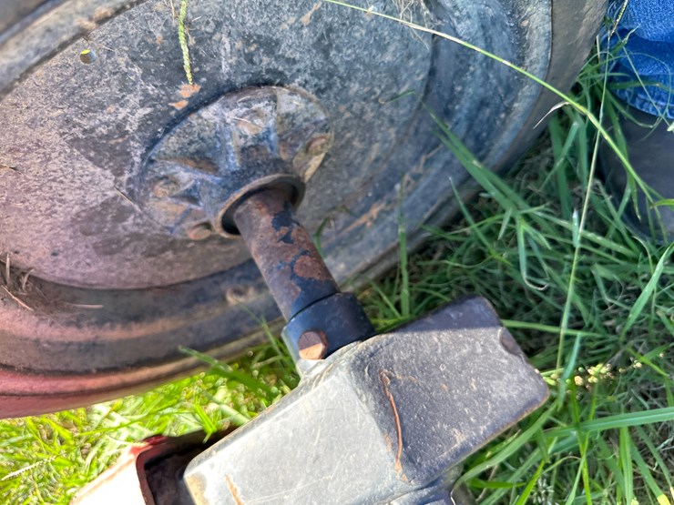 bush-hog-12820-image-8