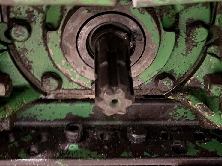 john-deere-4030-image-17