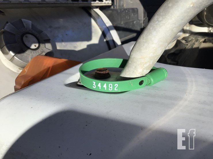 1996-mack-ch613-image-25