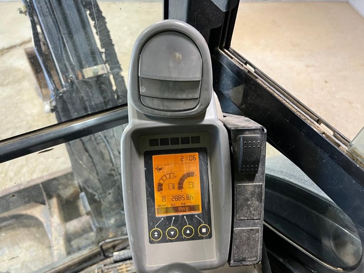 2015-deere-35g-image-28