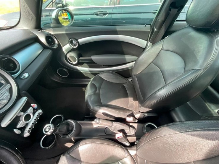 2009-mini-cooper-s-(6-spd,-miles-read-188830,-image-14