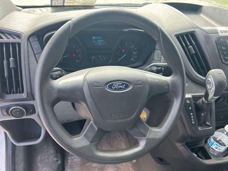 2015-ford-transit-image-11