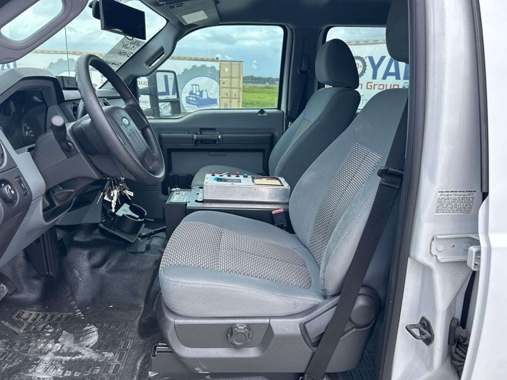 2012-ford-f550-image-14