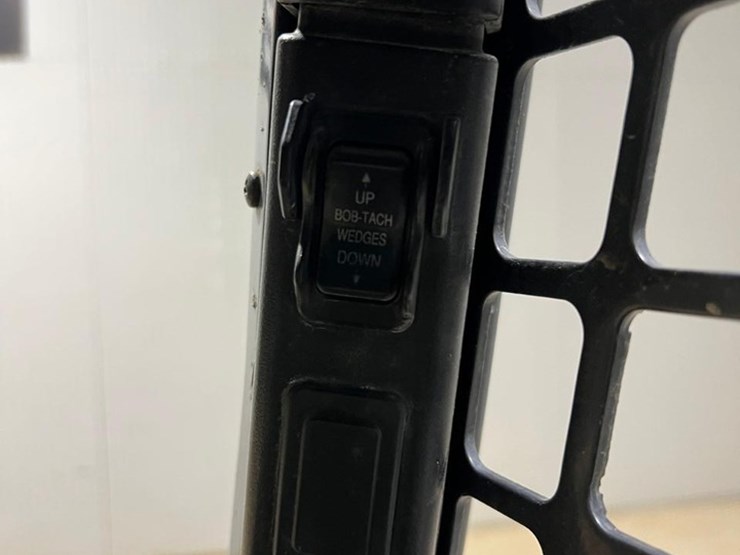 bobcat-s650-image-24